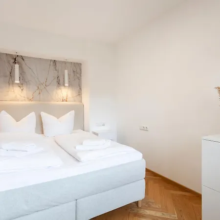 Апартаменты Butler Golden Glory I Zentrum I Kueche I Parken I Netflix