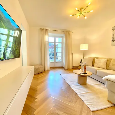 Appartement Apartment Mit Balkon & Parkplatz Im Zentrum Fuessen *