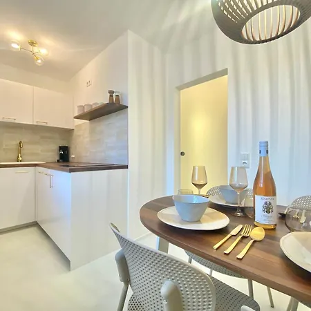 Apartment Mit Balkon & Parkplatz Im Zentrum Fussen