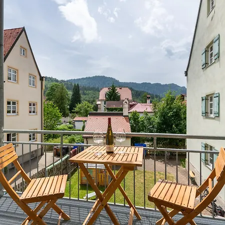 Butler Golden Glory I Zentrum I Kueche I Parken I Netflix Apartment Fussen