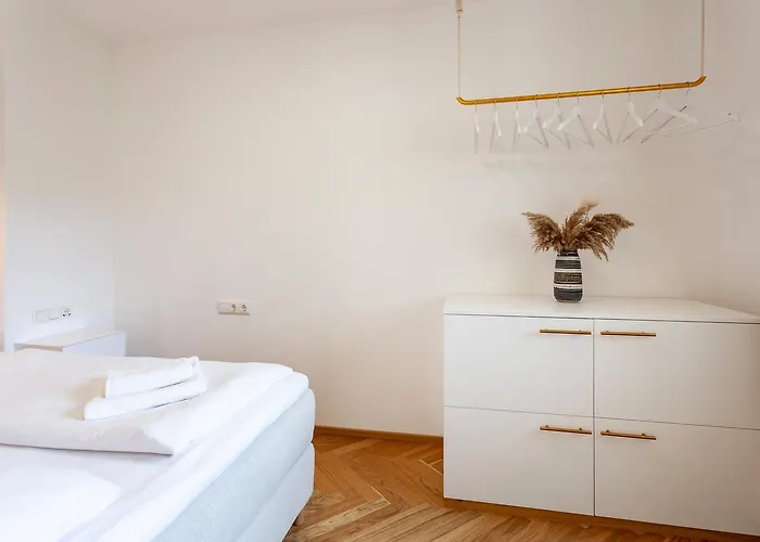 Apartment Mit Balkon & Parkplatz Im Zentrum Fuessen Appartement