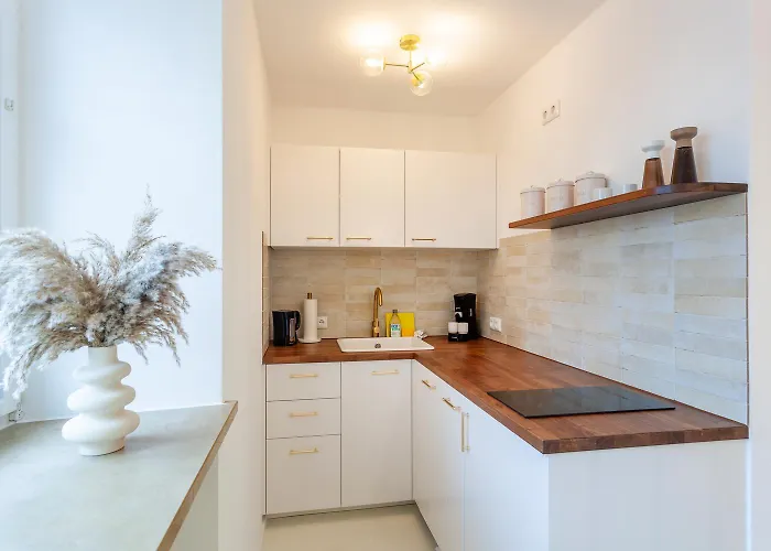 Appartement Apartment Mit Balkon & Parkplatz Im Zentrum Fuessen Füssen