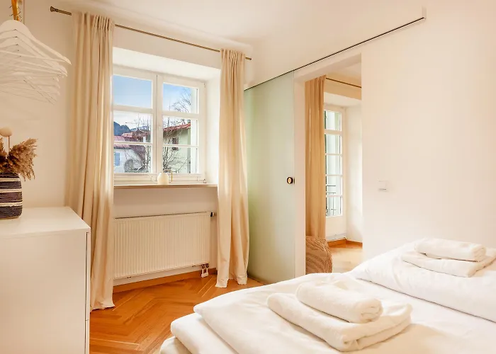 Apartment Mit Balkon & Parkplatz Im Zentrum Fuessen *