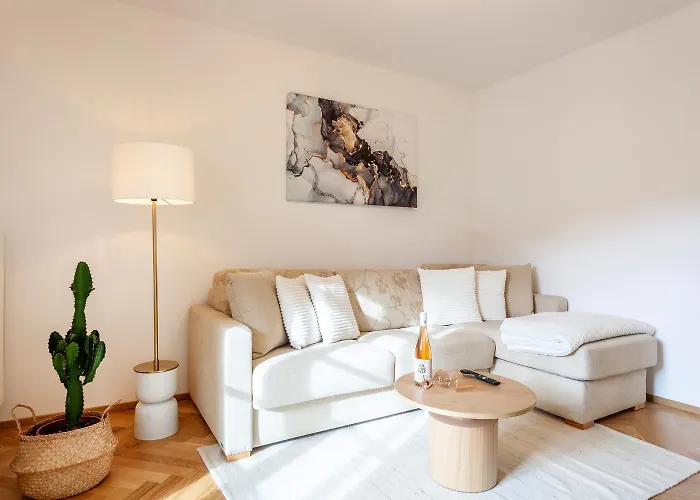 Apartment Mit Balkon & Parkplatz Im Zentrum Fuessen *